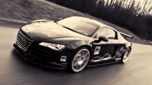 -  Audi R8